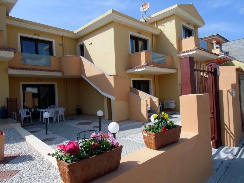 كاستيلساردو Residence Ibiscus المظهر الخارجي الصورة